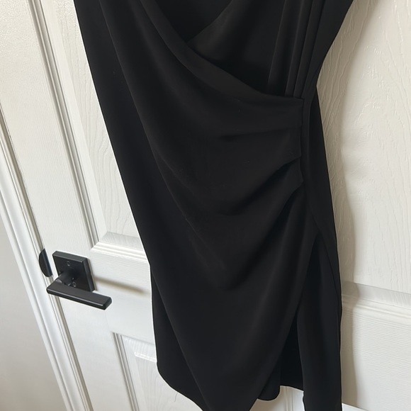 BUNDLE 3/$12 Forever 21 Fitted Mini Dress - Picture 5 of 9